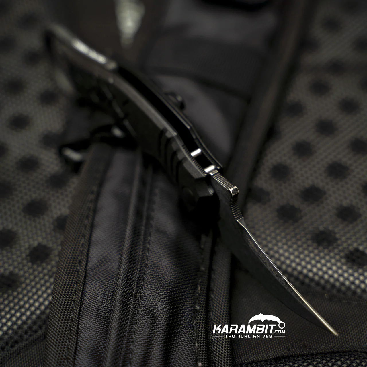 Bastinelli Dark Stonewashed Folding Black Mako Karambit - Image 4