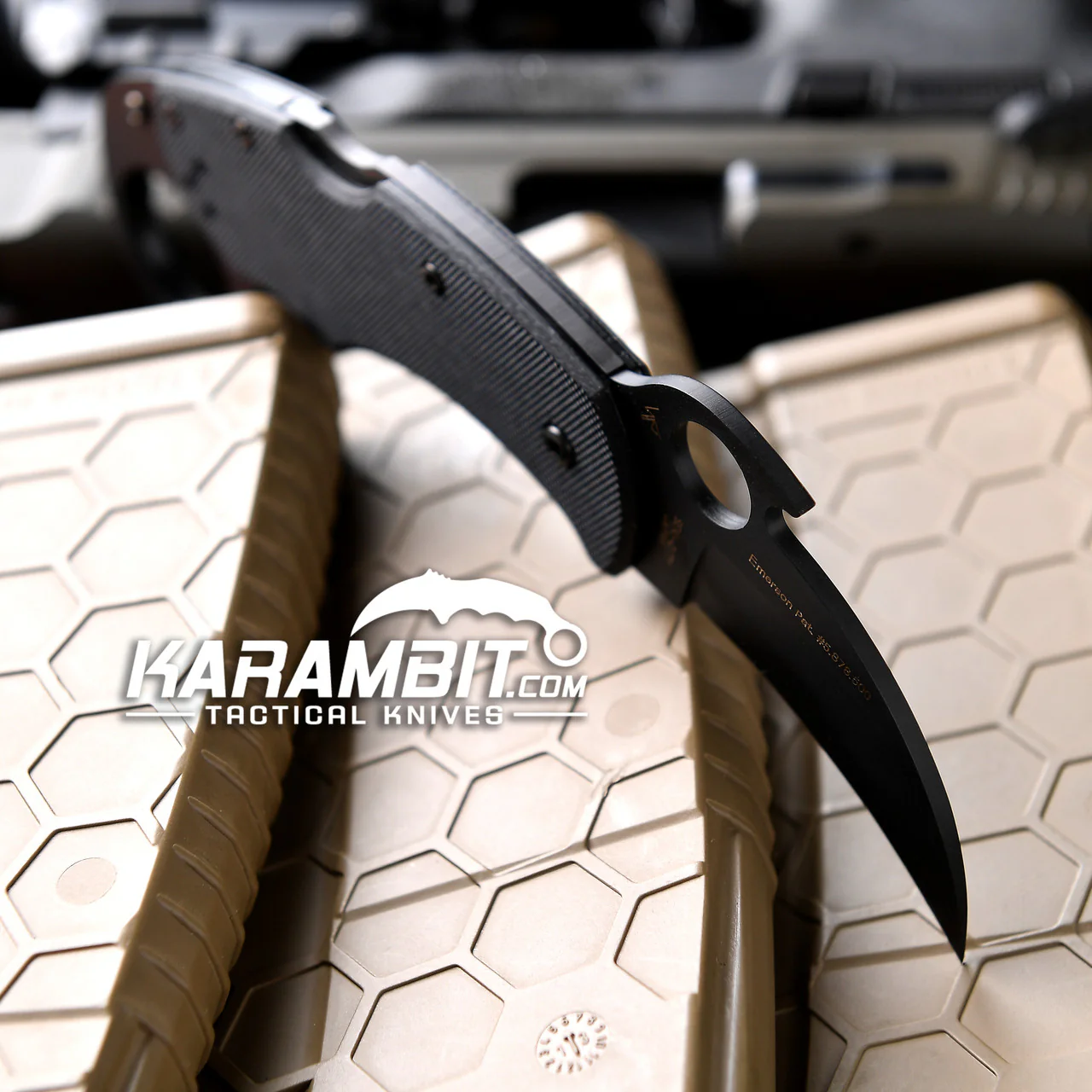 Spyderco Black Karahawk Karambit - Emerson Wave - Image 4